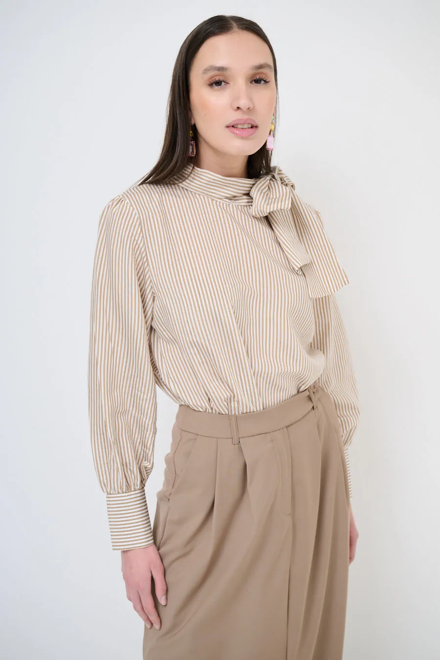 Bow-tie striped blouse with puff sleeves wholesale