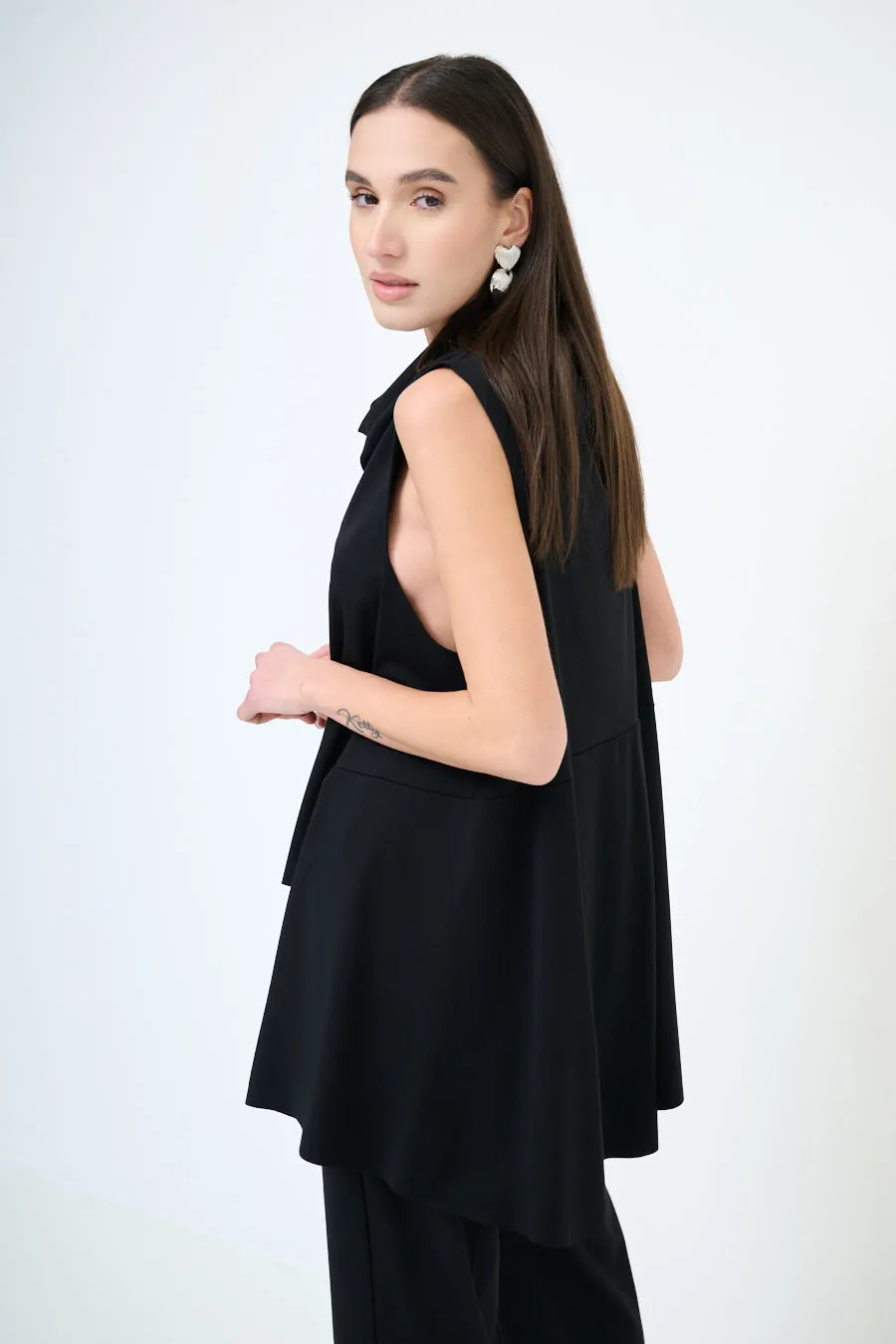 Elegant draped sleeveless blouse wholesale