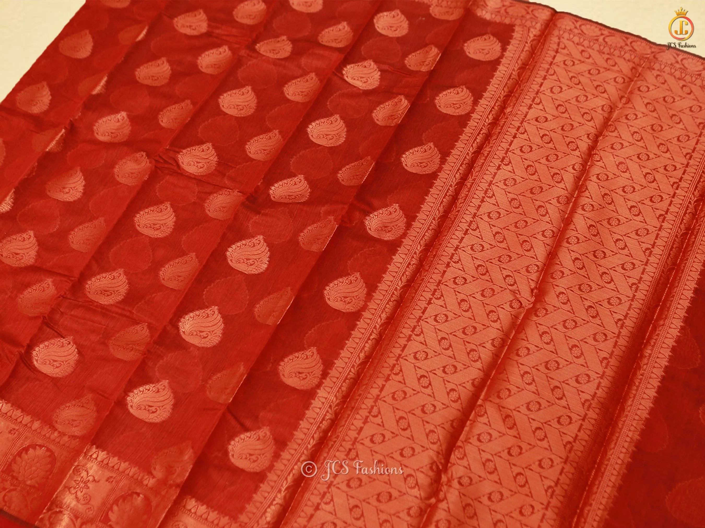 Graceful Soft Silk Cotton Saree With Brocade Blouse
