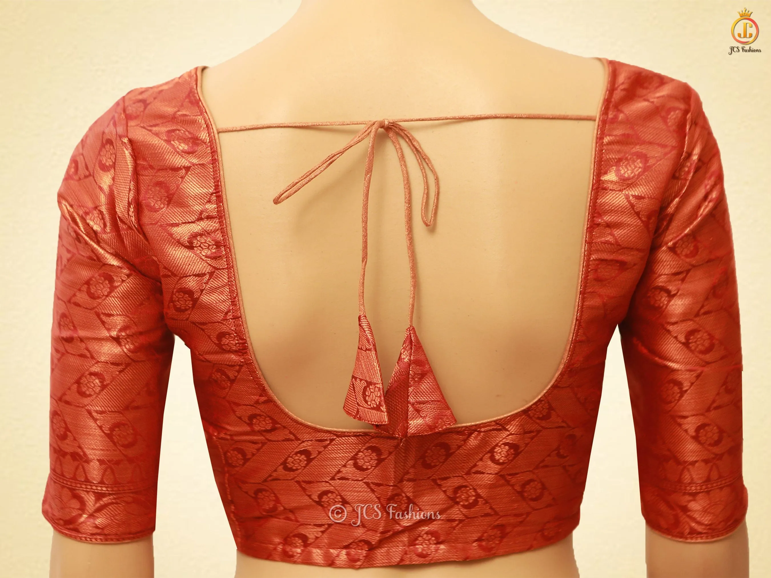 Graceful Soft Silk Cotton Saree With Brocade Blouse
