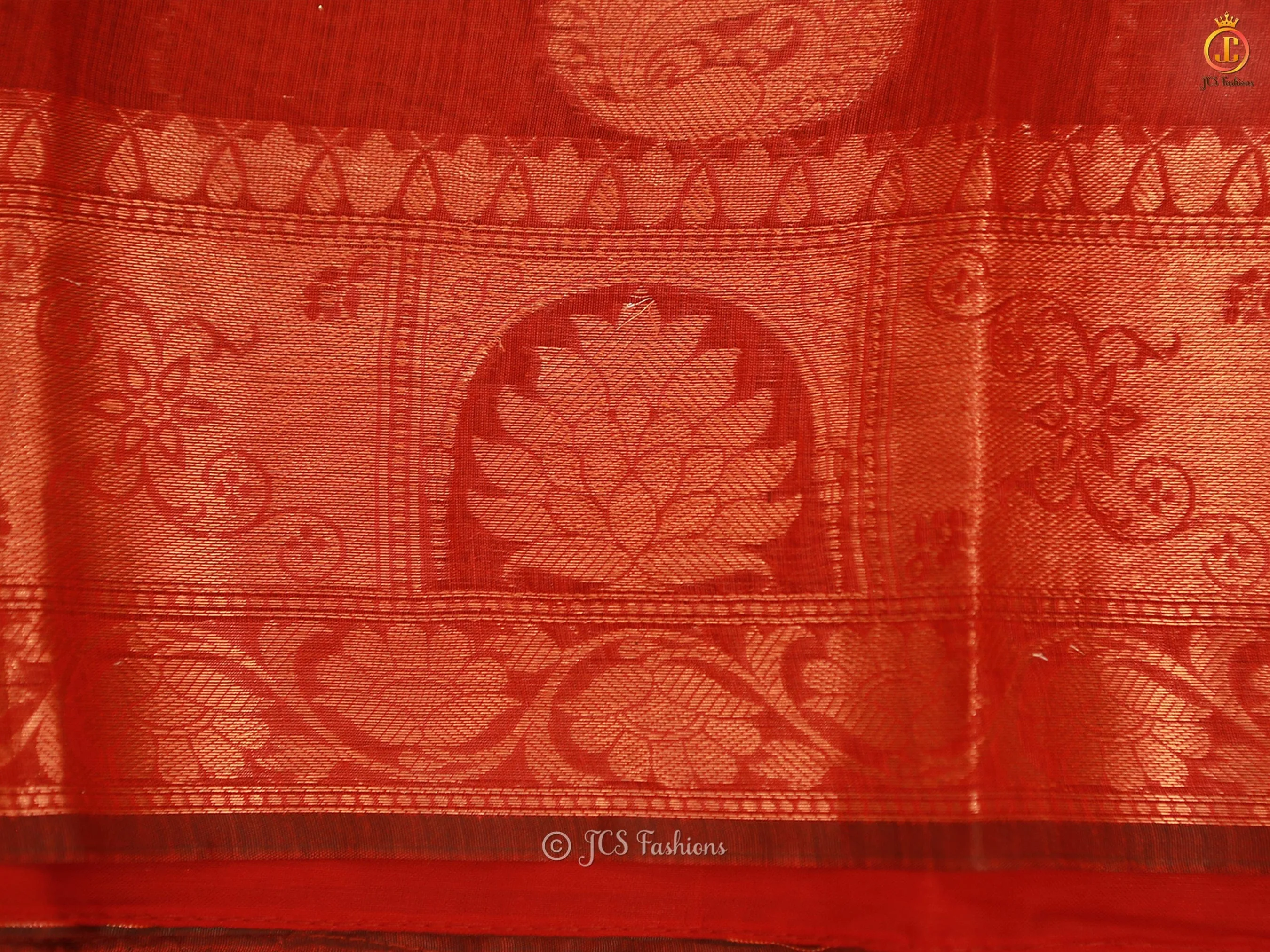 Graceful Soft Silk Cotton Saree With Brocade Blouse