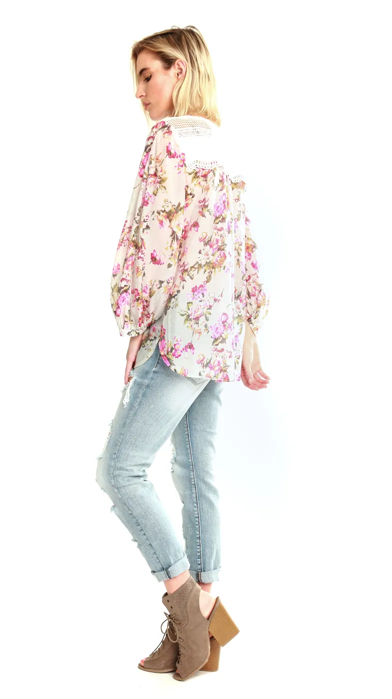 Love She Gave Top