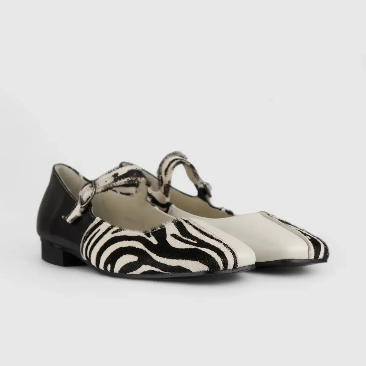 Morbido Comfort Zebra Print Leather Pump NSH231-15