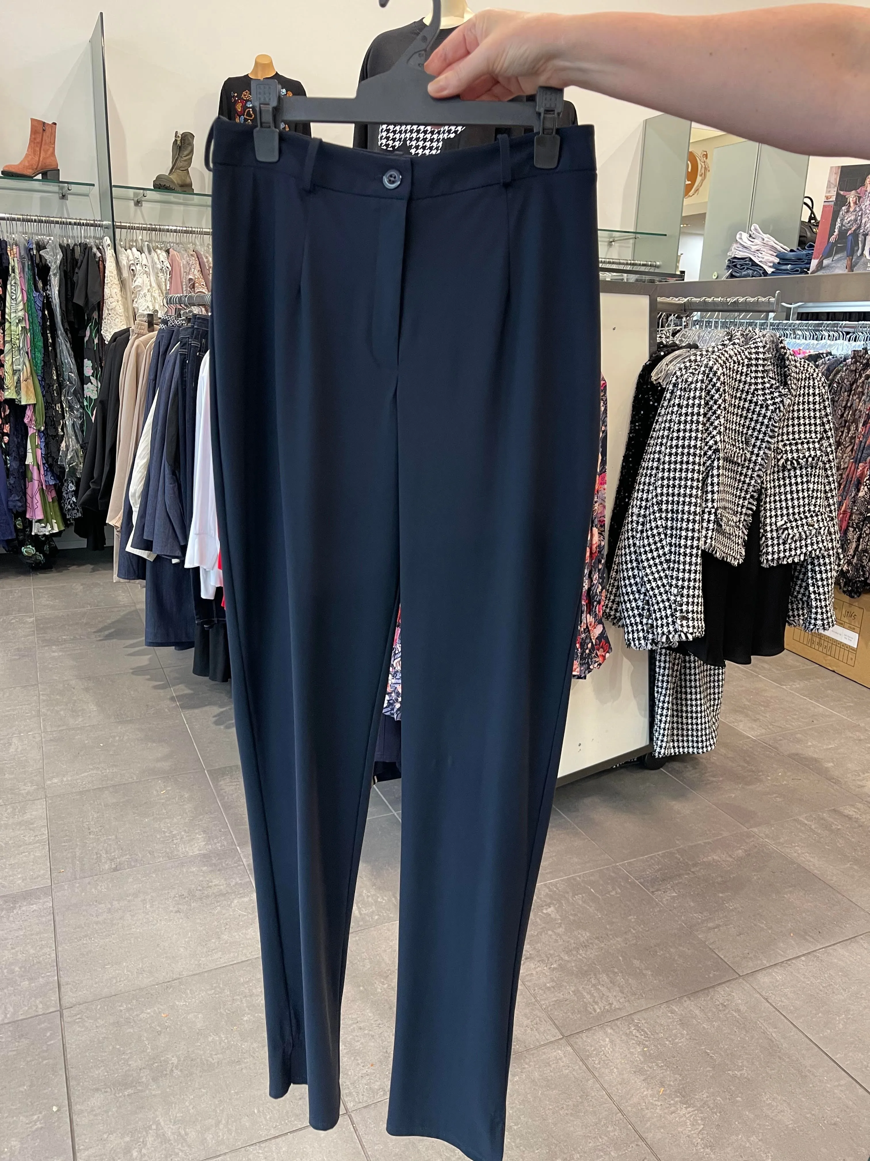 Paula Ryan Slim Leg Classic Pant MicroJersey - Black