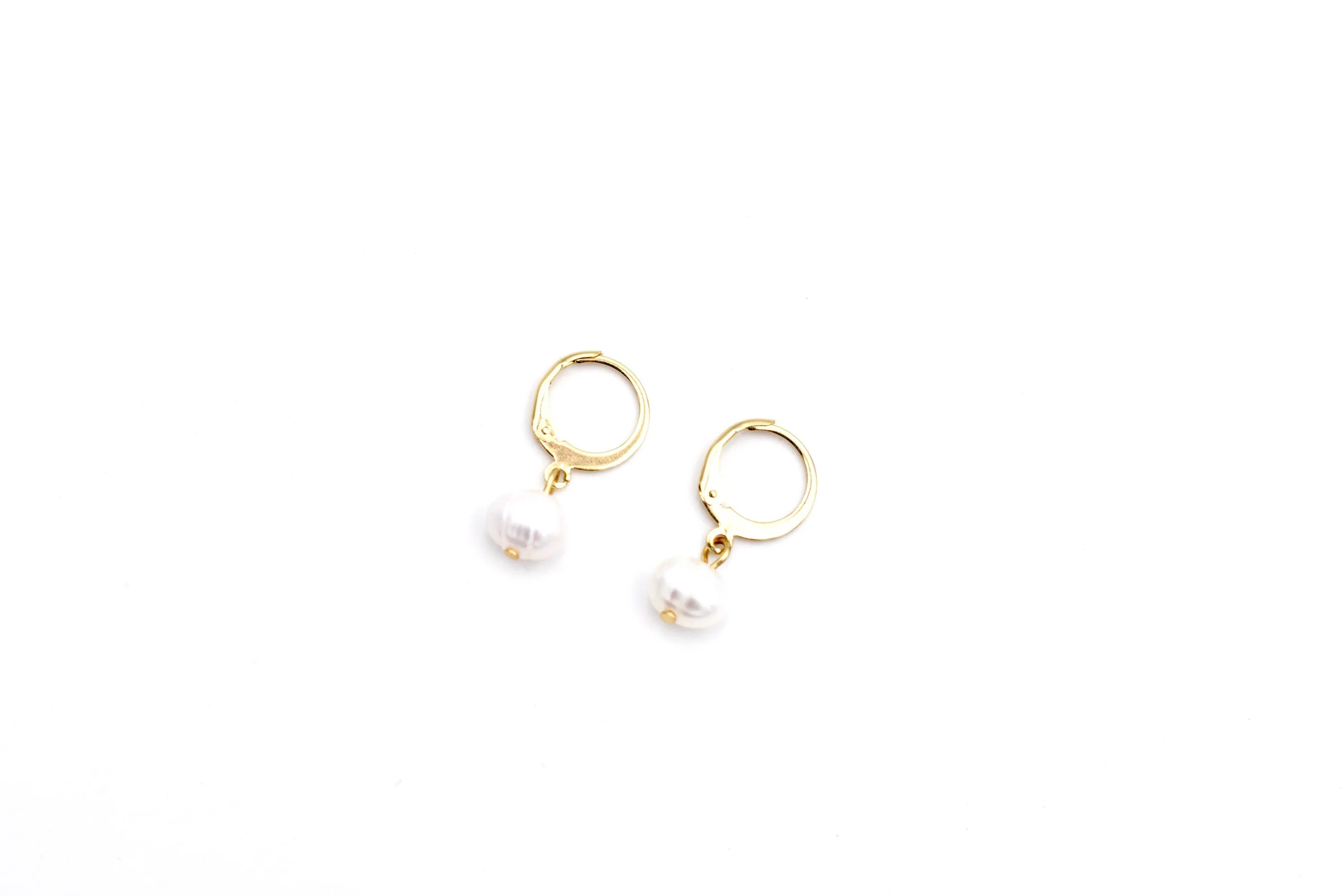 Pearl Leverback Earrings