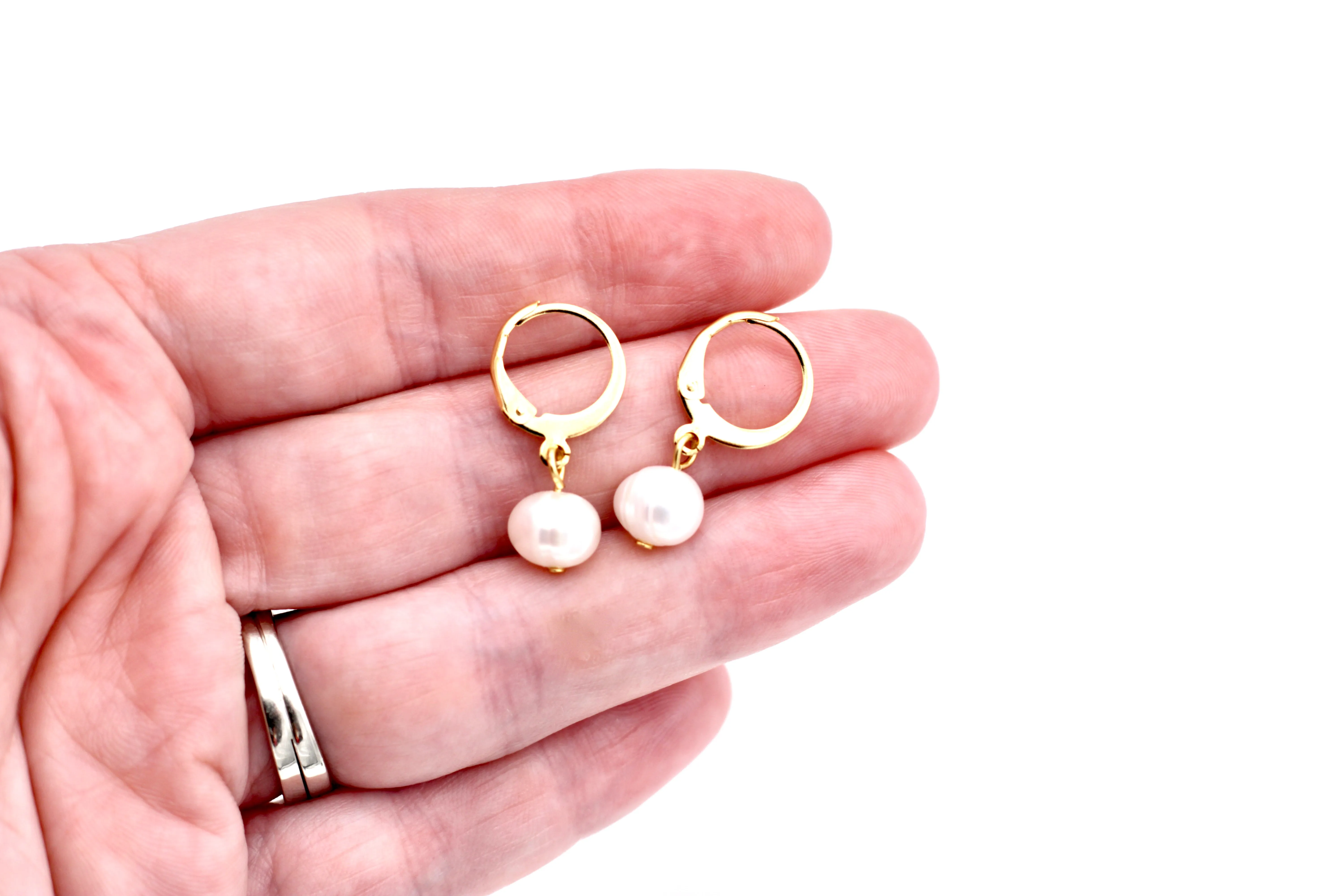 Pearl Leverback Earrings