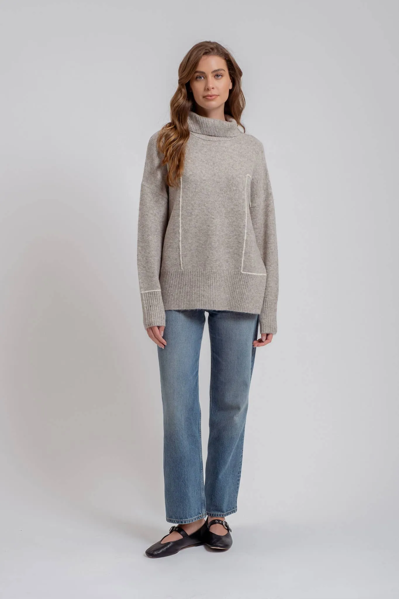 Turtleneck Contrast Line Knit Sweater