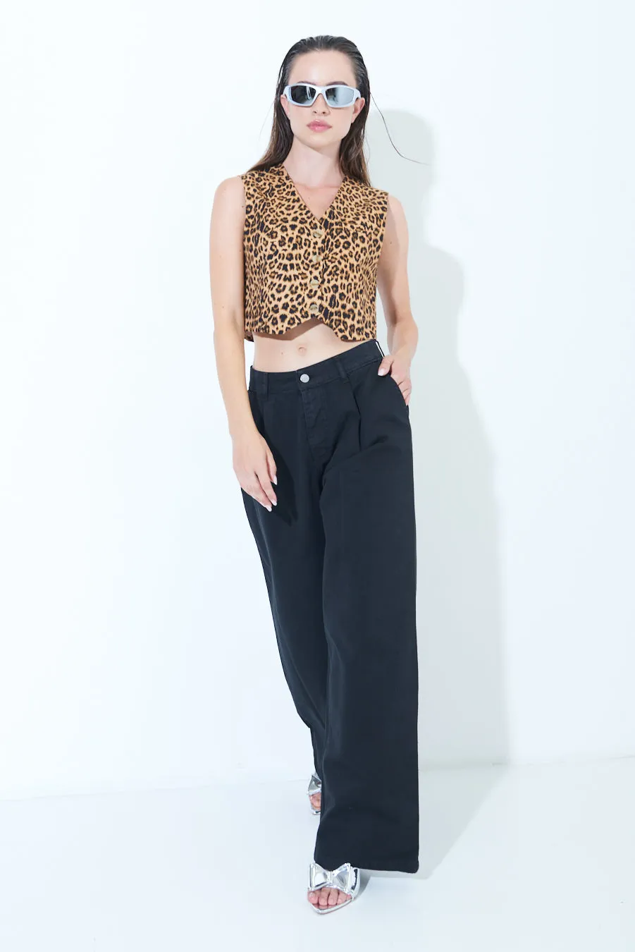 Wide-leg high-waisted trousers wholesale